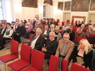 Voller Saal bei der Zertifikatsverleihung