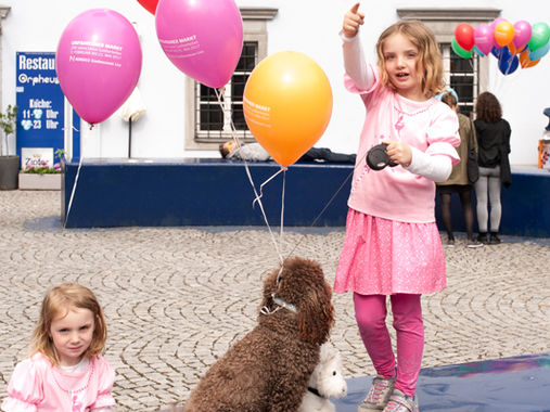 Für Kinder gab es im NORDICO Stadtmuseum bunte Luftballons und Zuckerwatte am Internationalen Museumstag 2017.