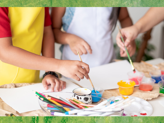 Im Garten des Bilger-Breustedt-Hauses wird gemeinsam gemalt und kreativ gearbeitet!