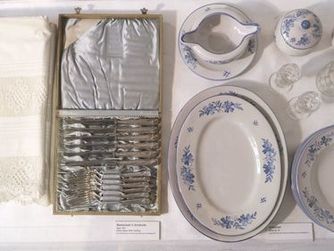 Ausstellungseinblick: Hochzeit.Möbel