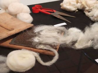 Einblick in die Ausstellung: "Spinnst Du?" Von der Faser bis zum Faden