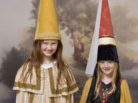 Im Bezirksmuseum Herzogsburg enstanden Fotografien vor historischer Kulisse und in historischen Gewändern.