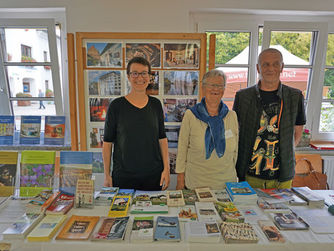 Bei der Betreuung des Infostandes wurden wir von Vorstandsmitglied Ursula Pötscher und Alfred Pötscher unterstützt.