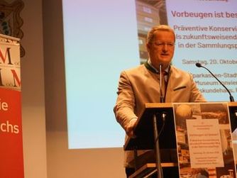 NR Ing. Manfred Hofinger eröffnet den Museumstag