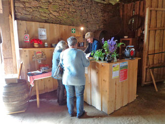 Im Freilichtmuseum Pelmberg wurde die Jahresausstellung "Über's Jahr. Lostage und Bauernweisheiten" eröffnet.