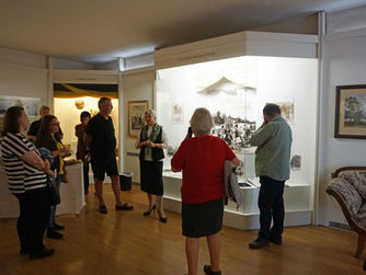 Kons. Maria Sams führte durch das Museum der Stadt Bad Ischl.