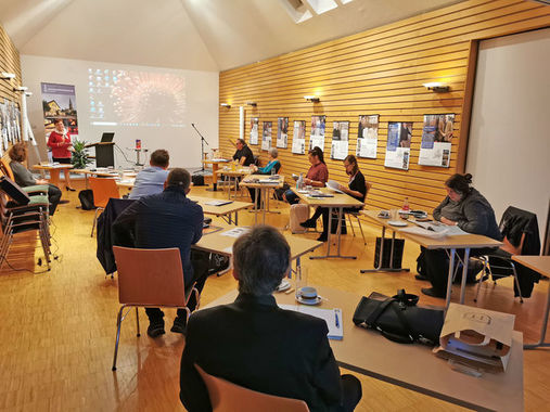 Abschlussseminar des Ausbildungslehrgangs "Museumskusotde/-in" im Evangelischen Museum Oberösterreich in Rutzenmoos