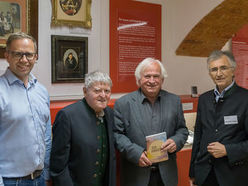 Buchpräsentation im Museum Pregarten: Hans Ruspeckhofer: "Ich und Andere": Bgm. Fritz Robeischl, Konsulent Hans Ruspeckhofer, Karl Hofer, Museumsobmann  Reinhold Klinger (v.l.n.r.)