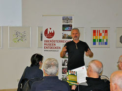 Hans Weidinger präsentierte die Vorhaben des Museums für das Kulturhauptstadtjahr 2024.