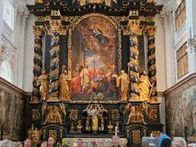 Führung in der Pfarrkirche Garsten im Rahmen des Tags der offenen Tür.