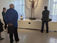 Begleitung im Lern- und Gedenkort Schloss Hartheim: Gedenkstätte und Ausstellung "Wert des Lebens"