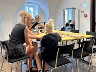 Im Historischen Stadttheater und Stadtmuseum Grein wurden Grüße aus der Sommerfrische gestaltet und versendet.