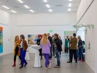 Zur Eröffnung der Ausstellung "Mela Diamant - Atmen unter Wasser" lud das Museum Angerlehner ein.