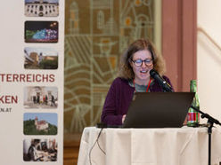 Empfehlungen aus einem Workshop mit jungen Ehrenamtlichen gab Angelika Doppelbauer vom Büro "kulturbegeistert - Projekte im kulturellen Feld".