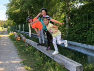Das Team der VILLA sinnenreich lädt vom 10. bis 18. Mai 2025 täglich zur begleiteten Wanderung am 6 km langen Rundweg "sinnenreich" ein. Start ist jeweils um 14:00 Uhr vor dem Museum