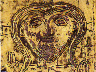 Vöckabrucker Christus: Darstellung des auferstandenen Christus auf einer vergoldeten Kupferplatte, vermutlich aus Buchbeschlägen oder Teilen eines Tragealtars aus dem 8.-12. Jahrhundert.
