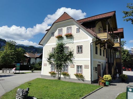 Außenansicht des Heimat- und Landlermuseum Bad Goisern