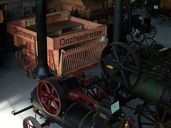 Blick in das Dreschmaschinenmuseum