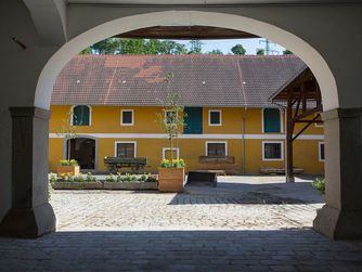 Der Sumerauerhof bietet Verbindung von Tradition und Moderne in der Bewahrung landwirtschaftichen Erbes.