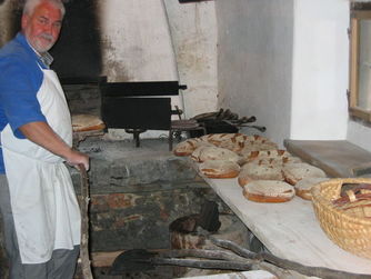Brot Backen im Erlebnismuseum Anzenaumühle
