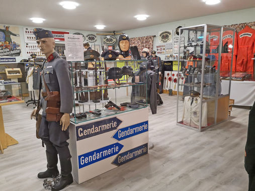 Blick in das Lohnsburger Polizei- und Militärmuseum