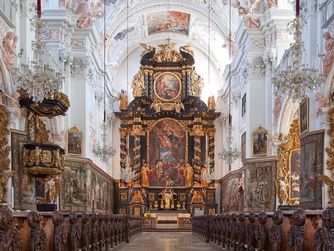 Blick in die Stiftskirche Garsten