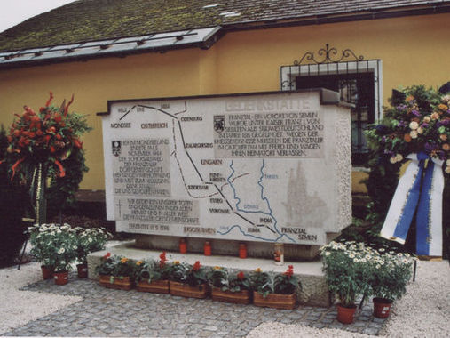 Franztaler Gedenkstätte im Mondseer Karlsgarten