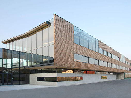 Bilger-Breustedt-Schulzentrum mit Museum in der Schule, Taufkirchen an der Pram, Nordseite