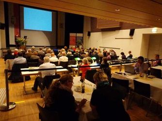 Stadtsaal Ried bei der Tagung