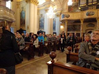 Führung in der Stadtpfarrkirche Ried mit Dr. Sieglinde Frohmann