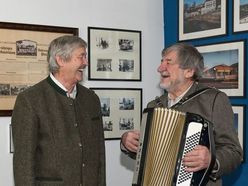 Bei einem Liedernachmittag im Museum Pregarten am 19. Mai wartet Feines und auch Gröberes auf die Besucher, denn "singa tuan alle gern, Bauern und feine Herrn, …"