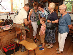 Tradition bewahren - Handwerk erleben - Lederkunst fördern - ÖSTERREICHISCHES SATTLERMUSEUM, Hofkirchen im Traunkreis