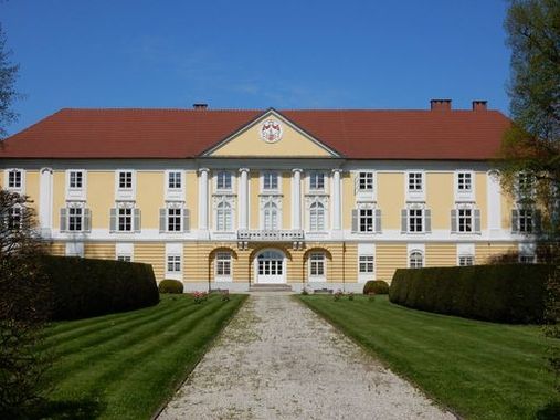 Das Museum der Stadt Eferding mit dem Fürstlich Starhembergischen Familienmuseum: Einblicke in die Geschichte eines alten österreichischen Adelsgeschlechts und den Werdegang der drittältesten Stadt Österreichs. 