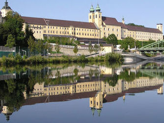 Ab 1. Juni 2020 ist das Benediktinerstift Lambach wieder für Besucherinnen und Besucher geöffnet.