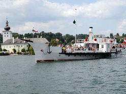 Dem Thema Traunseeschifffahrt ist die Sonderausstellung "150 Jahre Raddampfer Gisela" im K-Hof Kammerhof Museum Gmunden gewidmet. An den Wochenenden sind Vereinsmitglieder anwesend und geben im Bedarfsfall Auskunft.