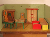 Spielzeug aus vergangenen Jahrzehnten gibt es im Freilichtmuseum Pelmberg zu sehen. Vom 1. bis 16. Mai erhalten Kinder freien Eintritt!
