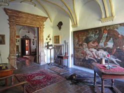 Besondere Themenführungen werden im Schloss Scharnstein geboten: An beiden Samstagen findet jeweils eine Abendführung durch das Kriminalmuseum statt und an den beiden Sonntagen wird zu exklusiven Schlossführungen eingeladen.