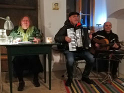 Lesung mit Musik "Spuren vergänglicher Schicksale" im Schriftmuseum Bartlhaus am 6. Mai 2023 um 15:00 Uhr