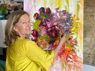 Beim Tag der offenen Tür am 18. Mai 2024 im Alpineum Hinterstoder begleitet die Künstlerin Karin Aricò die Besucher/innen auf Wunsch durch die Ausstellung.