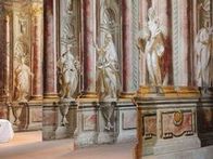 Eine Führung in der Losensteinerkapelle in der Kirche Garsten am Sonntag, den 16. Mai 2025 um 17:00 Uhr widmet sich den Frauenfiguren beim Berglgrab. Freie Besichtigungsmöglichkeiten auch am 14. Mai.